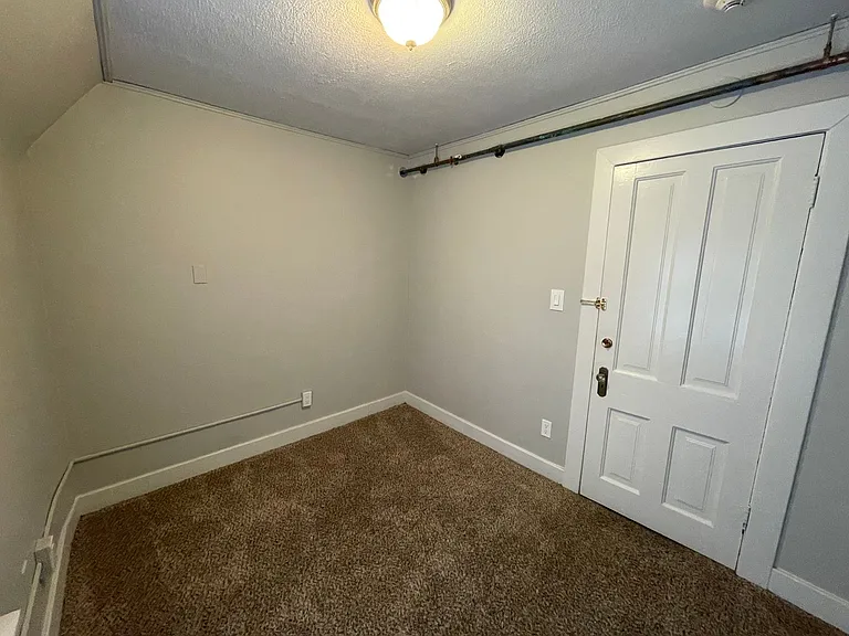 506 N Cascade Avenue — Photo 26