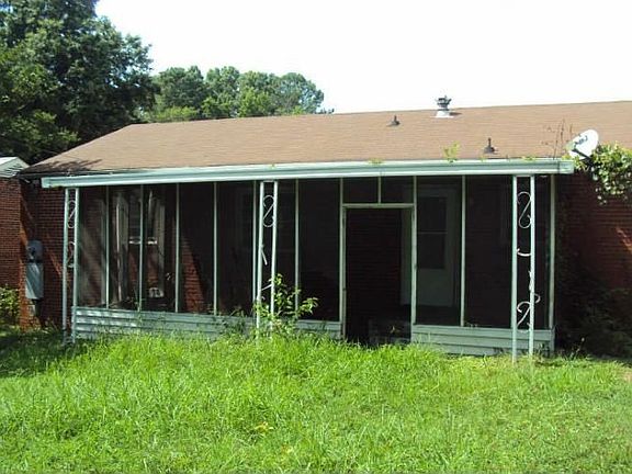 2nd image of 2104 Warwick Ave