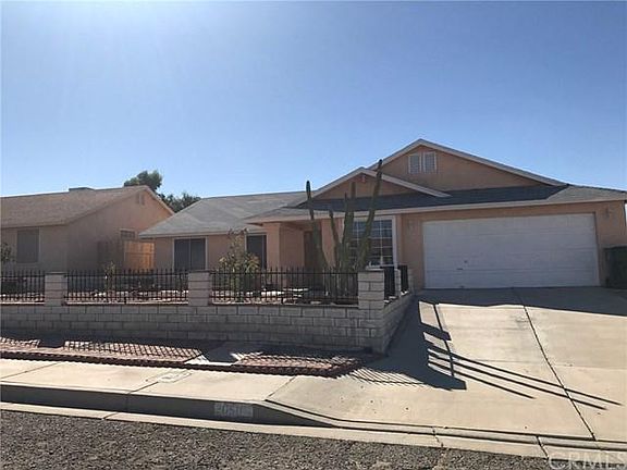 2nd image of 2050 Casa Linda St