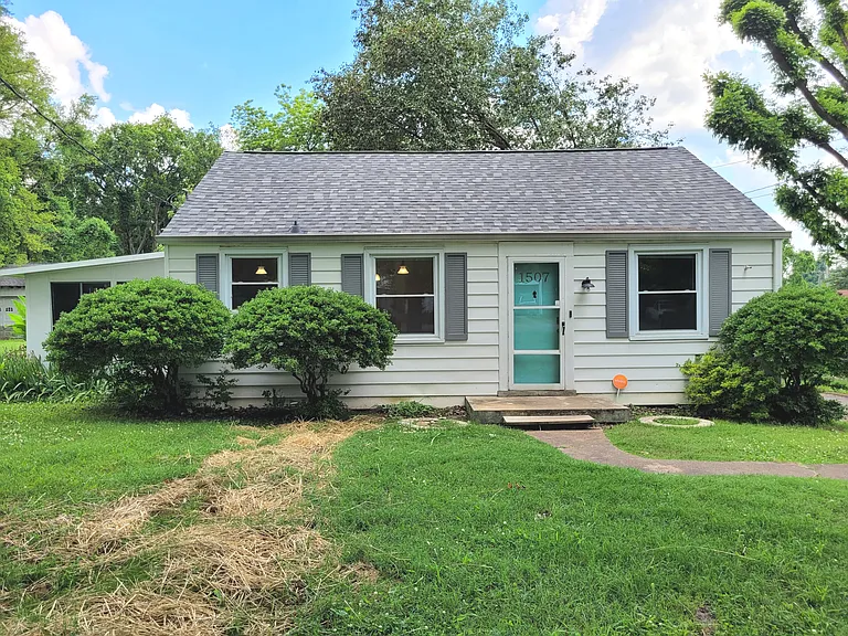 1507 Spence Ct — Photo 9