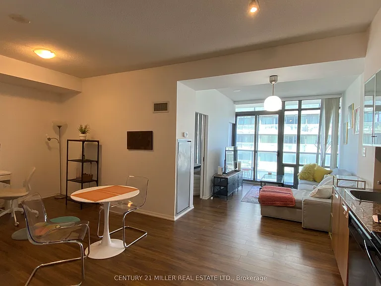 38 Grenville St #3010 — Photo 7