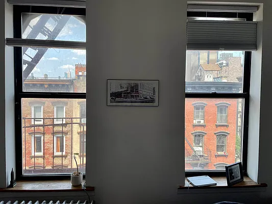 Rented by Universal Realty Group | media 6