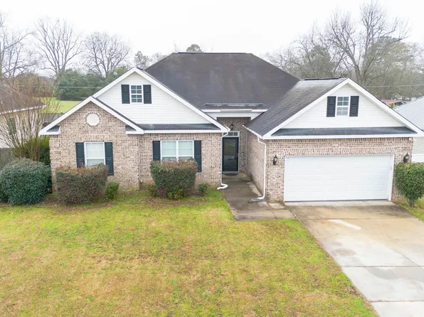 207 Broderick Cir, Warner Robins, GA 31088