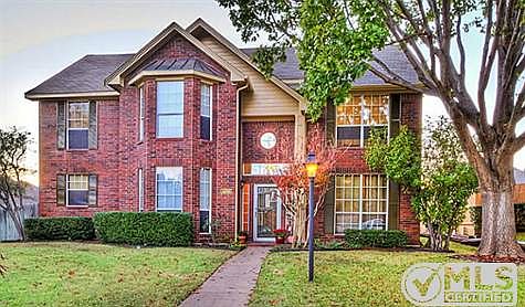 3rd image of 3309 Hillpark Ln