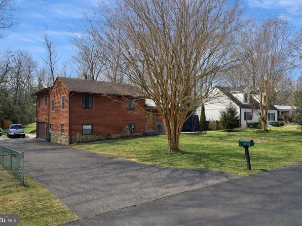 326 Cedar Ln, Annapolis, MD 21403