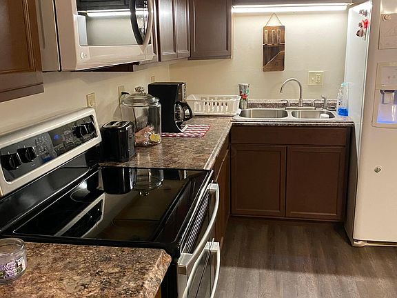 3rd image of 5367 Sedalia Dr