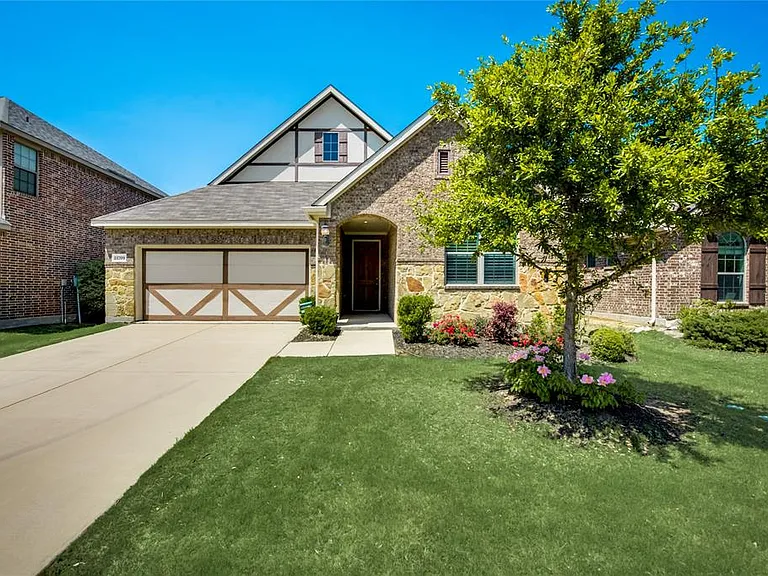 11709 Parade Dr — Photo 19