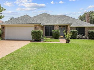 708 Brussels Dr, College Station, TX 77845