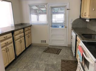 19 Amsterdam Ave #A, West Babylon, NY 11704