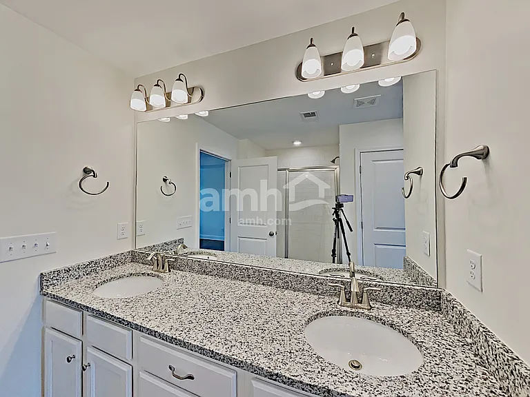 1110 Merlot Ct — Photo 11