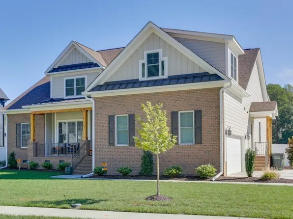 208 Goffigans Trce, Yorktown, VA 23693