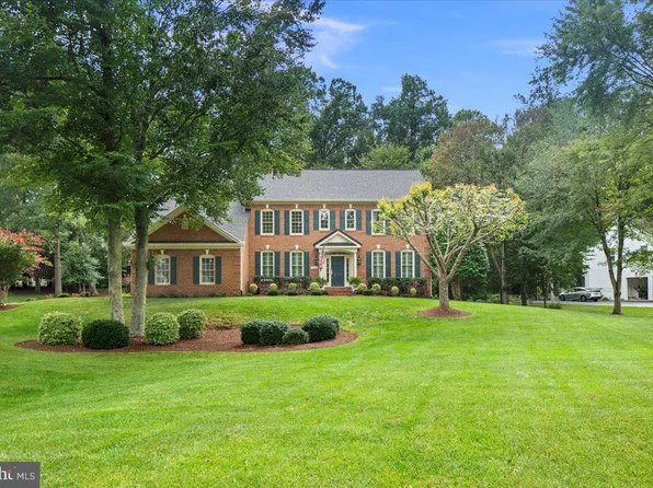 7520 Cannon Fort Dr, Clifton, VA 20124