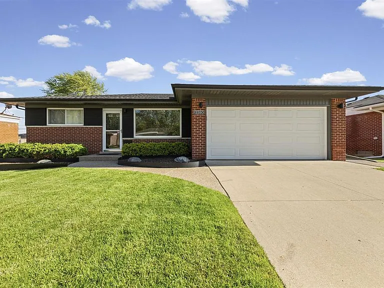 13380 Perry Cir — Photo 1