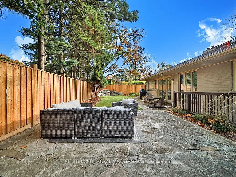 3 Twyford Ct — Photo 38
