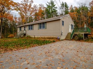 76 Bergeron Dr, Arundel, ME 04046