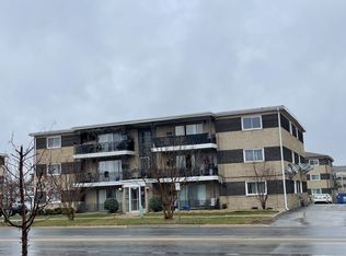 9421 S Roberts Rd APT 1SW, Hickory Hills, IL 60457