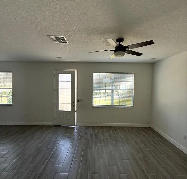 188 Holly Village Dr #189 — Photo 3