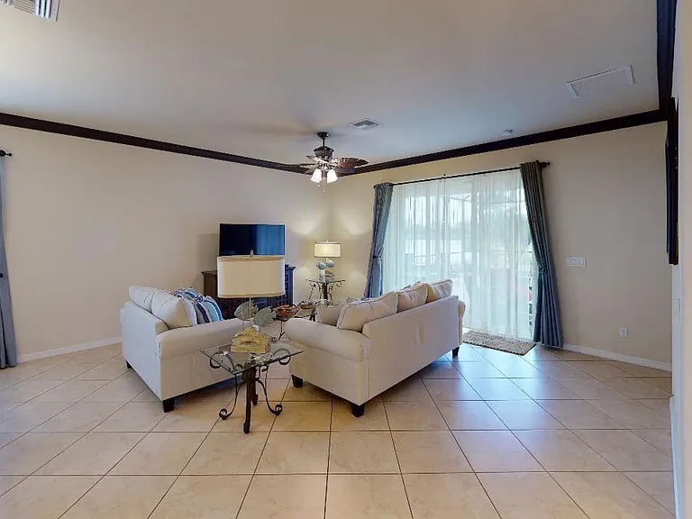 11647 Anhinga Ave — Photo 6
