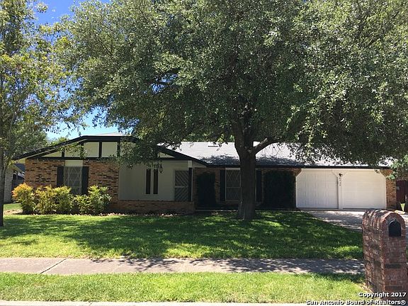 2nd image of 4926 El Gusto St