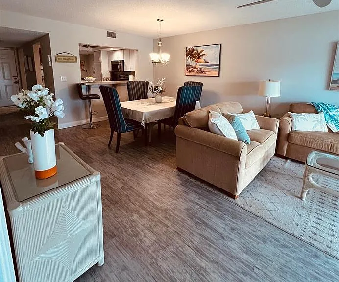 9300 Clubside Cir #1109 — Photo 14