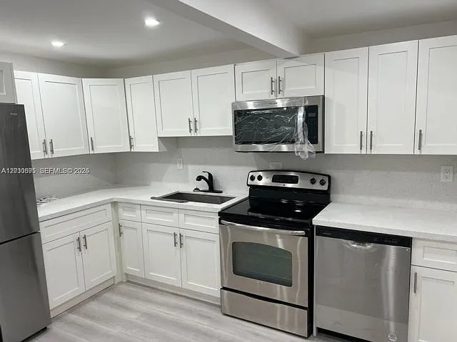 428 NW 97th St — Photo 2