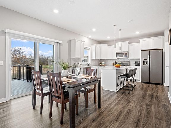 3rd image of 2055 Balsam Way
