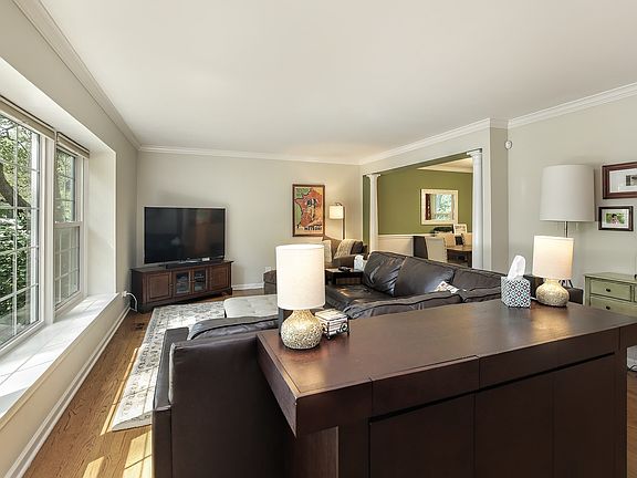 3rd image of 1521 Alder Pl