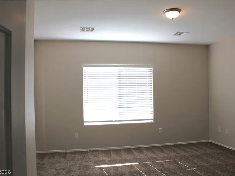 2212 Sawtooth Mountain Dr — Photo 3