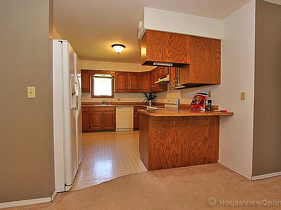 223 Alpine - Kitchen