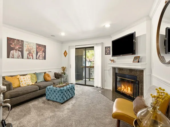 12015 Alta Carmel Ct Unit 302, San Diego, CA 92128