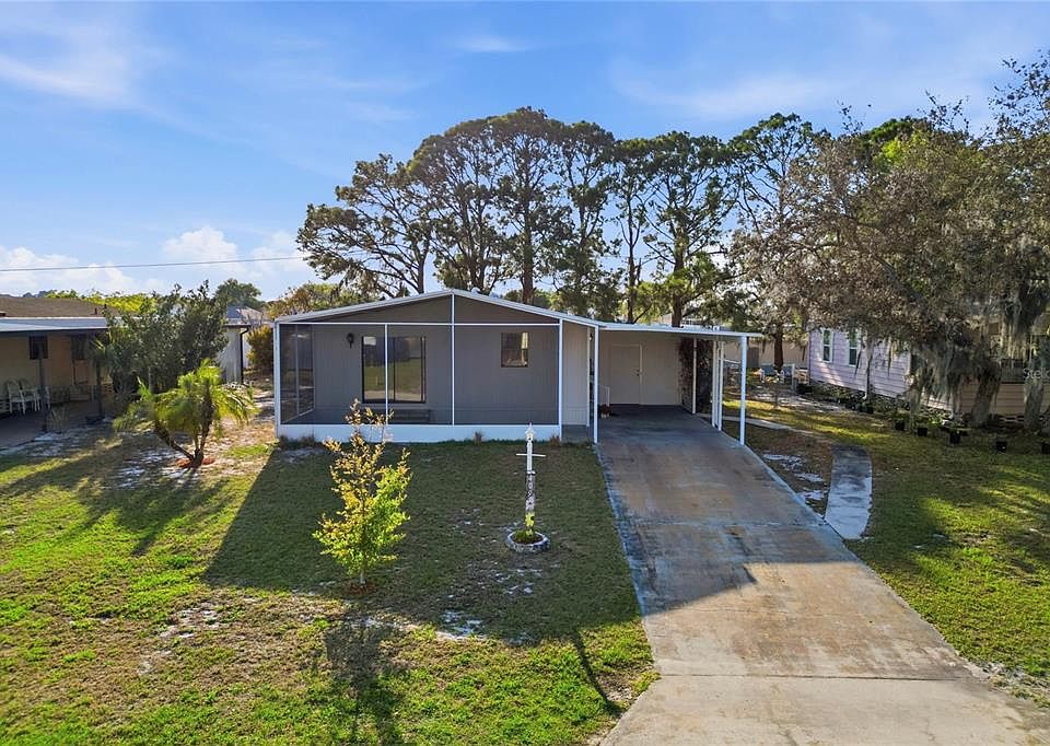 1st image of 409 Village Cir SW