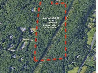 20 Blue Trails Dr, Woodbridge, CT 06525
