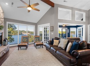 2500 Bay Point Ln APT 440, Osage Beach, MO 65065