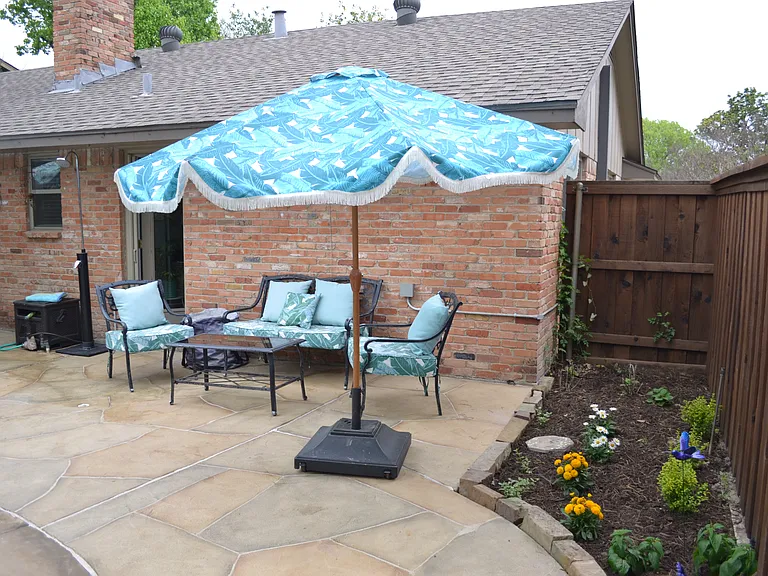 9854 Estate Ln — Photo 37