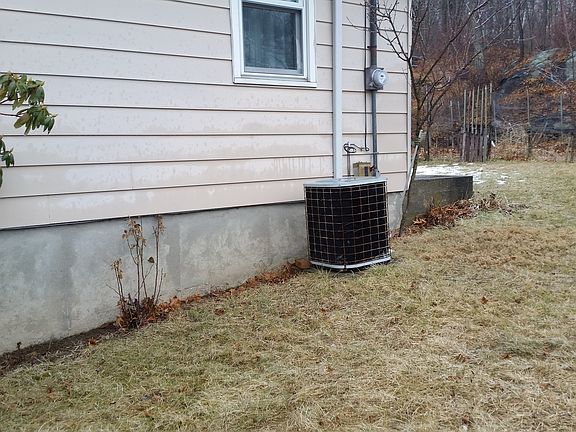 Side with C-AC compressor