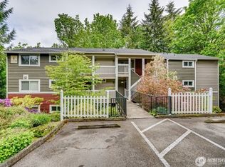 15238 SE 43rd Court #E301, Bellevue, WA