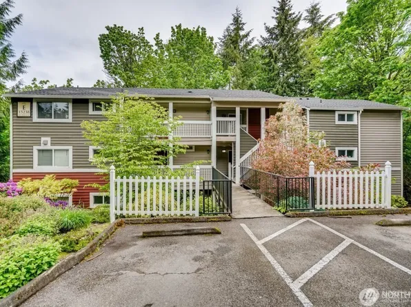 15238 SE 43rd Court #E301, Bellevue, WA 98006