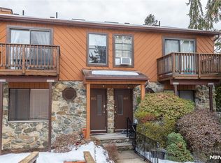 16 Brookside Hts #16G, Wanaque, NJ 07465