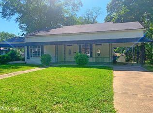 348 S Extension St, Hazlehurst, MS 39083