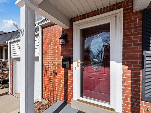 4th image of 8633 Rosalie Ave