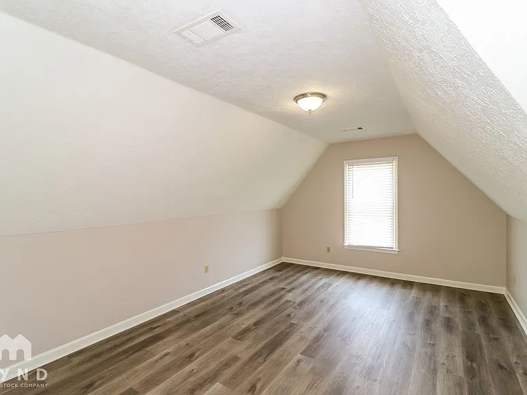 8994 Fletcher Park Cir N — Photo 12