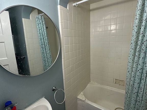 5th image of 332 S University St