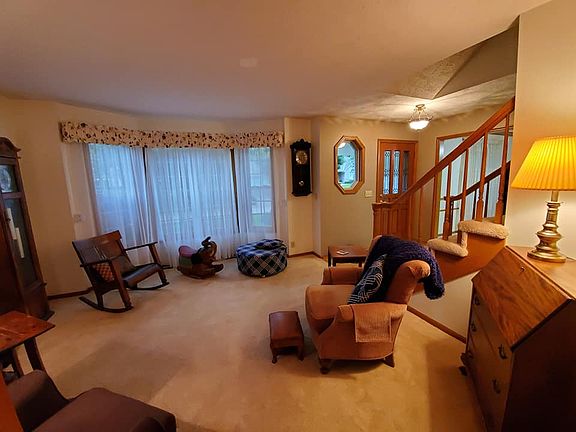 3rd image of 808 Wilshire Ln