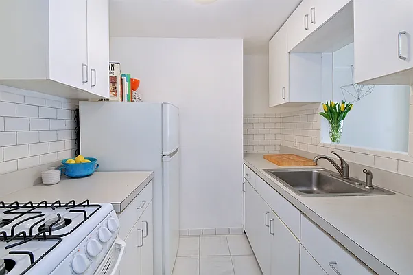 Rented by Corcoran | media 21