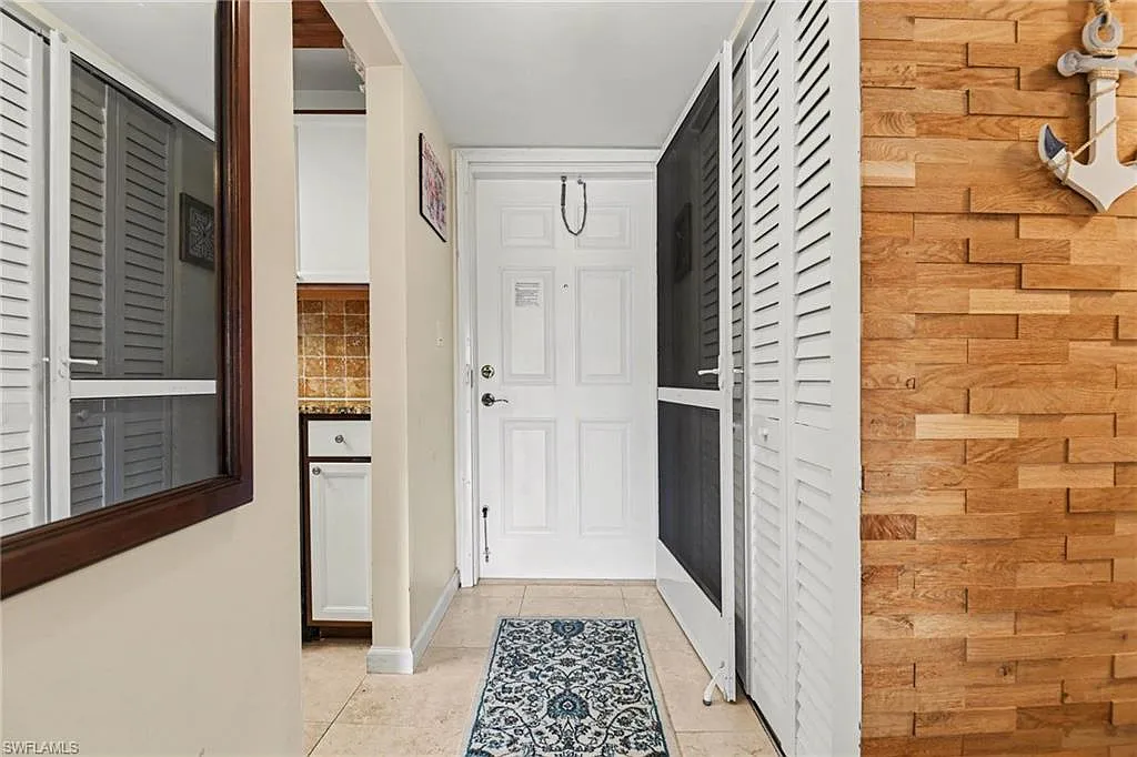 Building Photo - 200 Forest Lakes Blvd #305
