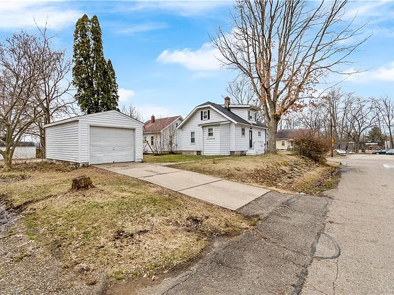 1339 Vane Ave — Photo 18