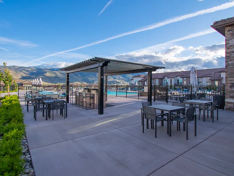 VIDA LUXURY APARTMENTS — Photo 7