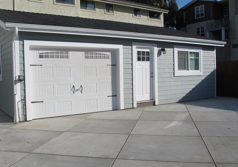 1st image of 168 S Palm St #2