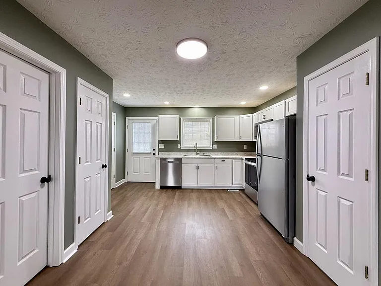 3875 Erwin Hwy #5 — Photo 8