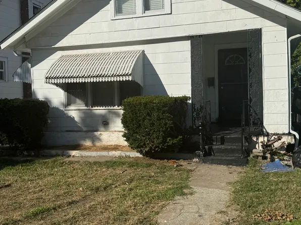 3212 E 32nd St, Kansas City, MO 64128
